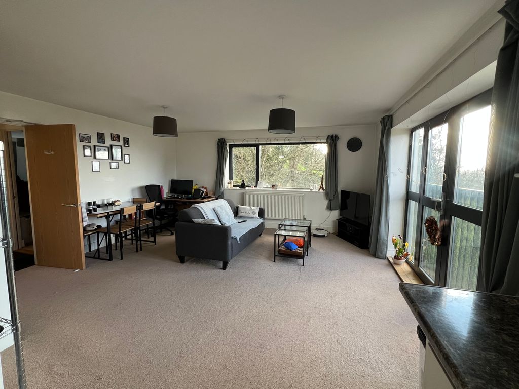 Property photo 2 of 10 Image