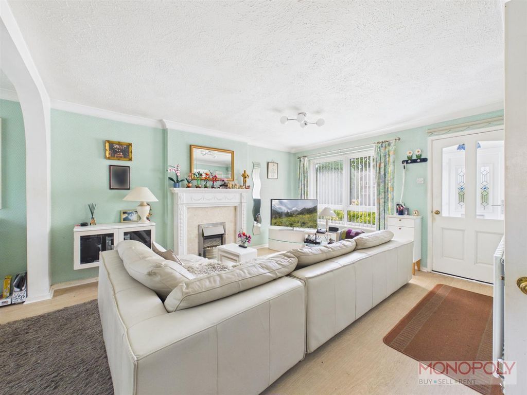 Property photo 2 of 14 Cam04439G0-Pr0293-Still004.Jpg
