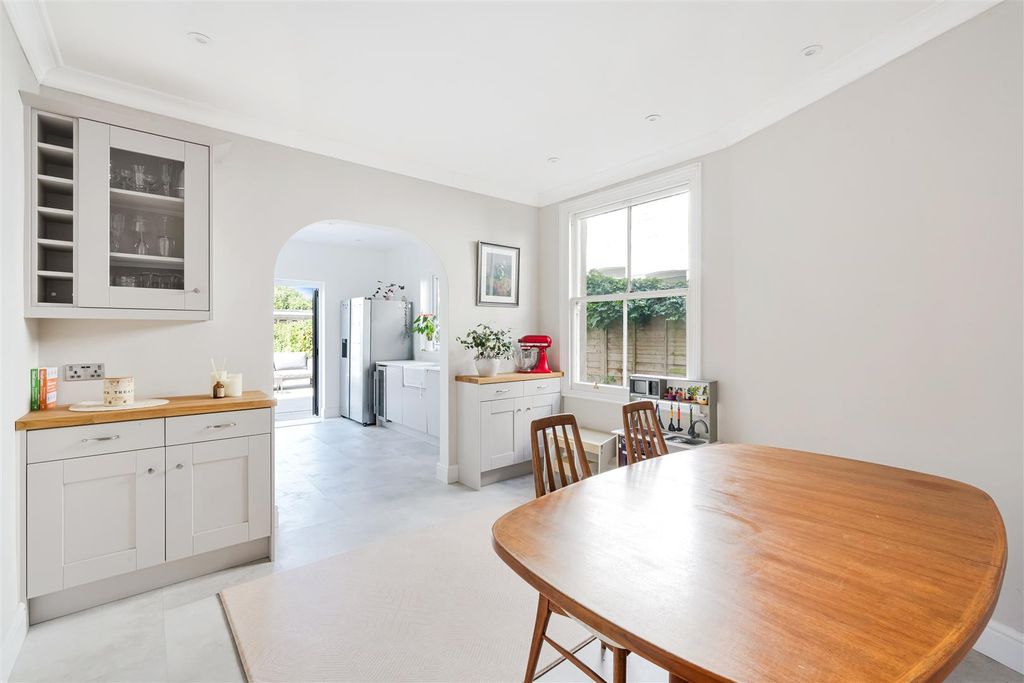 Property photo 3 of 20 Hook Road (17).Jpg