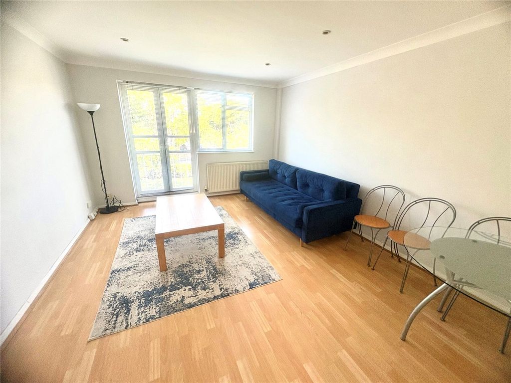 Property photo 1 of 16 Picture No. 12