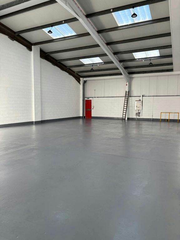 Property photo 3 of 10 Fb_Img_1763142544204.Jpg