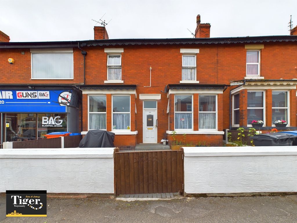 Property photo 1 of 15 Cam03440G0-Pr0088-Still017