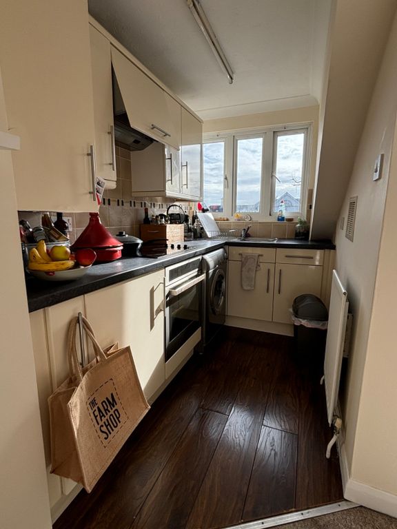 Property photo 2 of 7 Picture No. 14