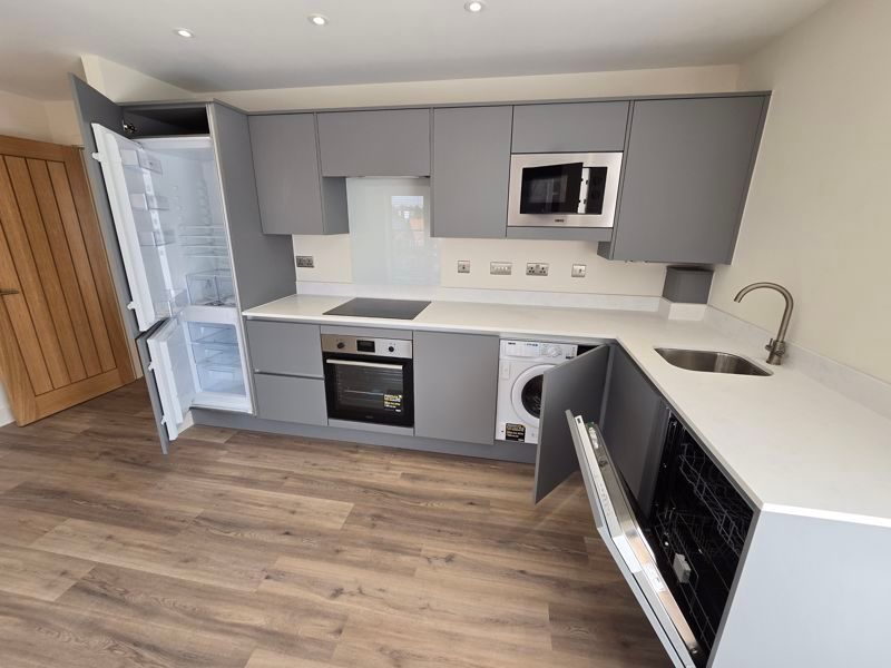 Property photo 3 of 16 Photo 3