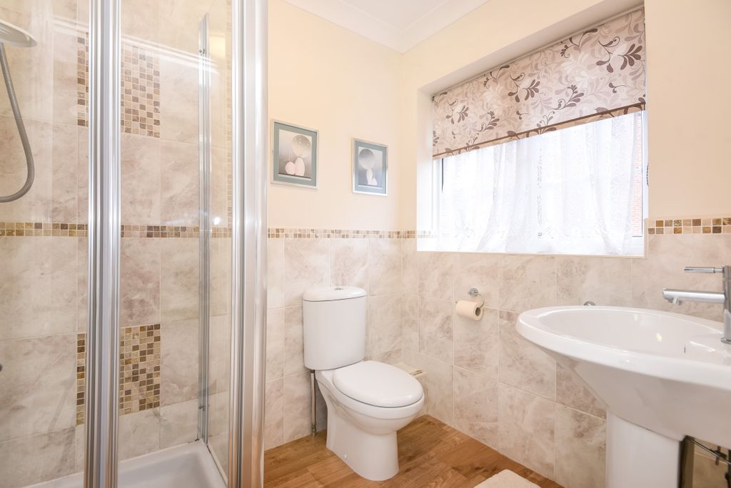 Property photo 2 of 12 5873Dd1E9E53F-156901