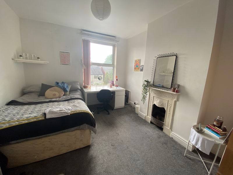 Property photo 3 of 11 Photo 14