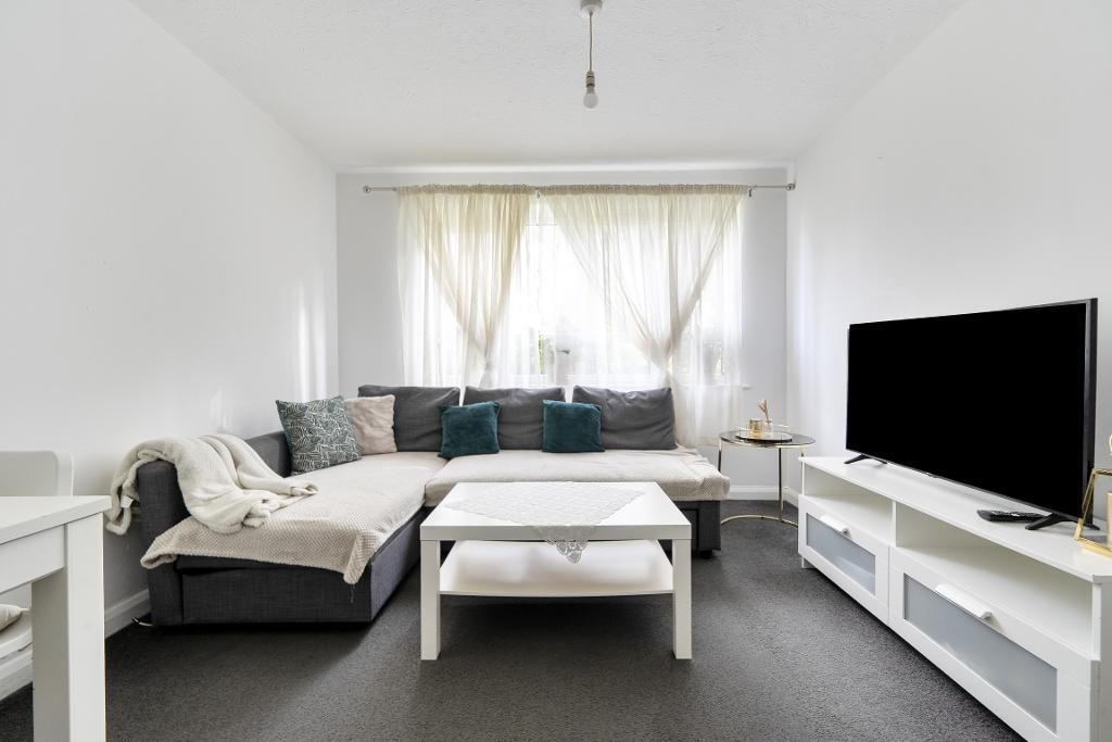 Property photo 2 of 9 Photo 2