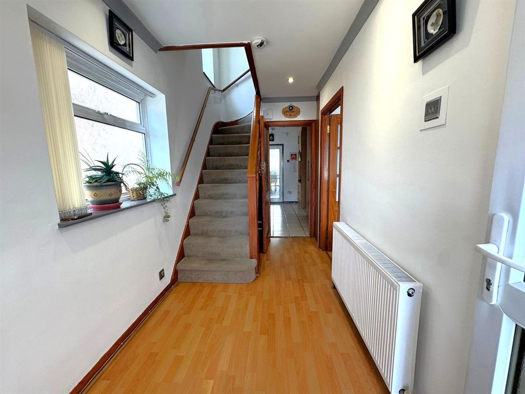 Property photo 2 of 16 Img_3567.Jpg