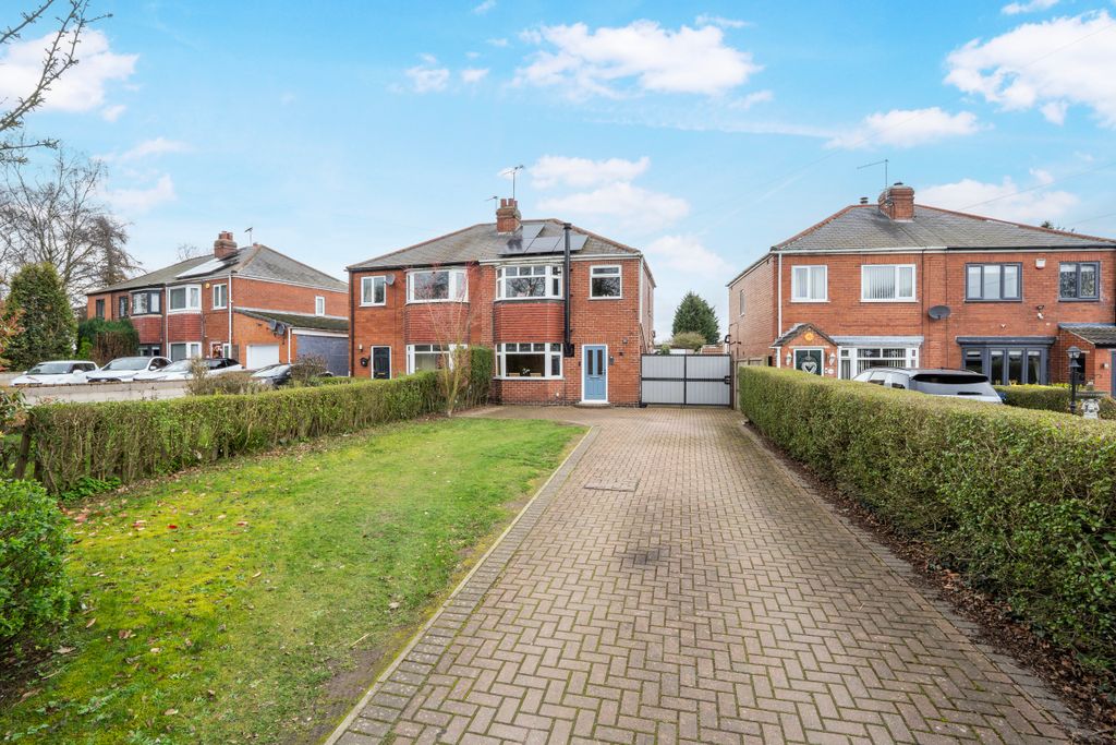 Property photo 1 of 15 Front