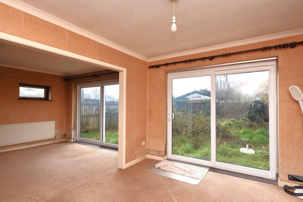 Property photo 2 of 22 Picture No. 16