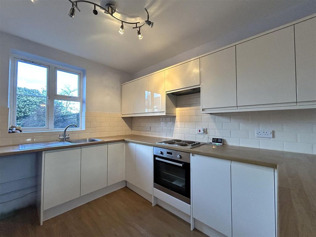 Property photo 2 of 15 Img_6811.Jpg