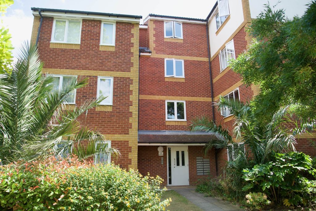 Property photo 1 of 11
