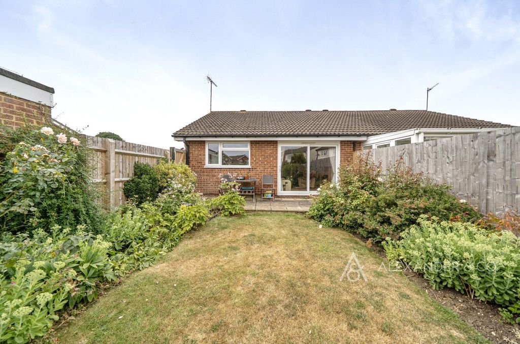 Property photo 2 of 20 Picture No. 13