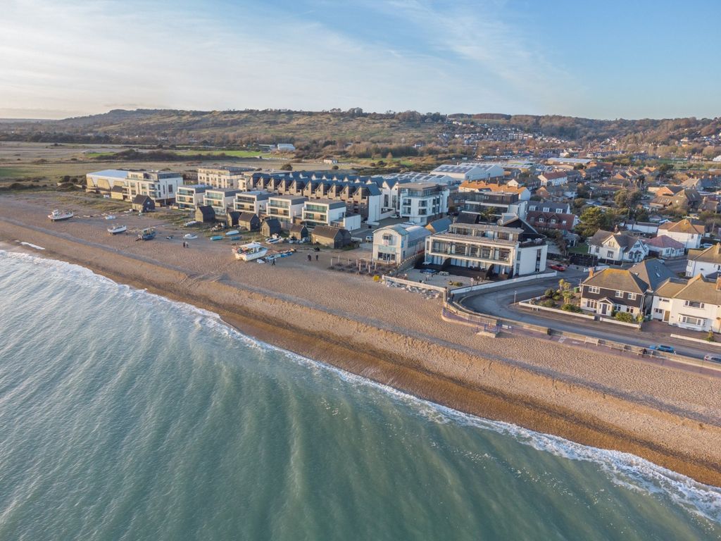 Property photo 1 of 14 Aerial View - Bay