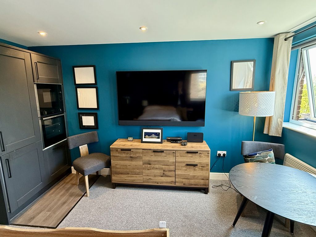 Property photo 1 of 5