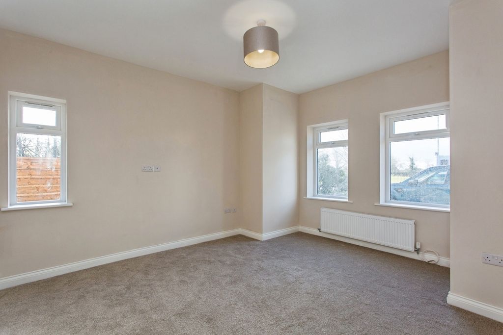 Property photo 2 of 20 Pbox-Img.Jpg