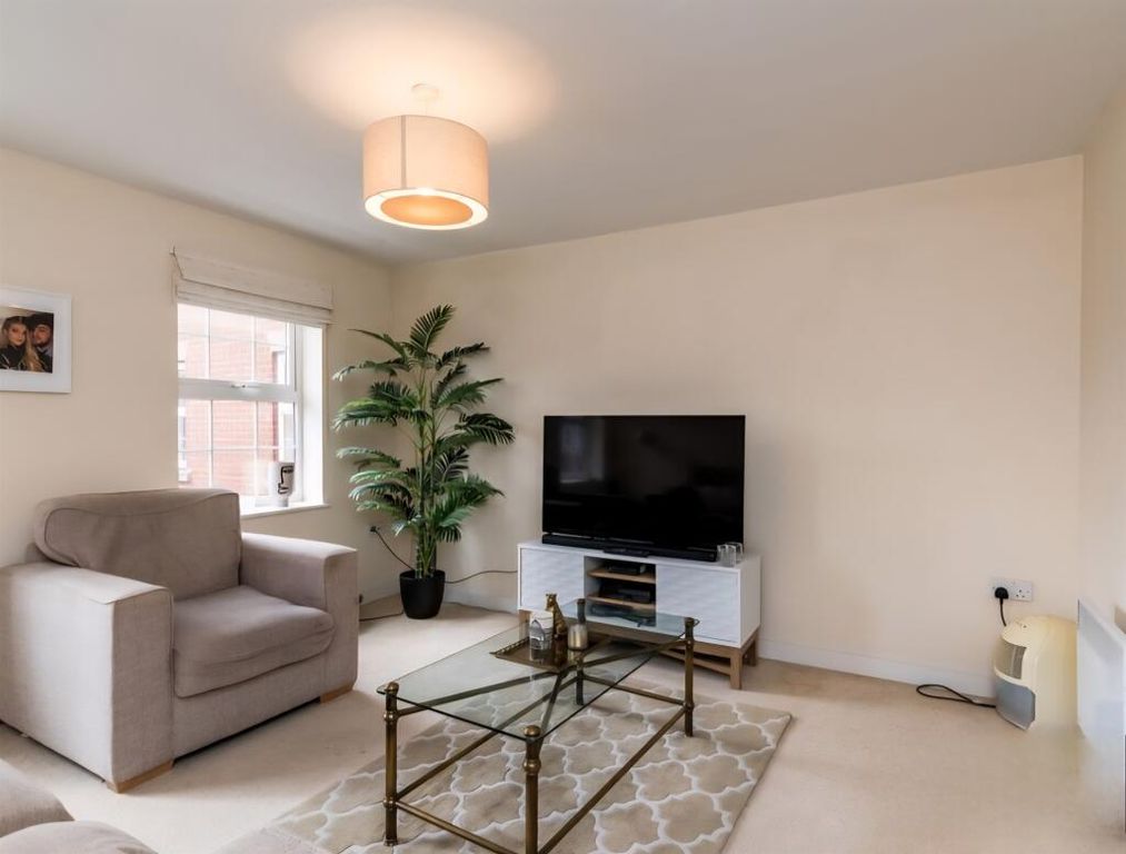 Additional image 4 of 3 bed flat to rentDeykin Road, Lichfield WS13