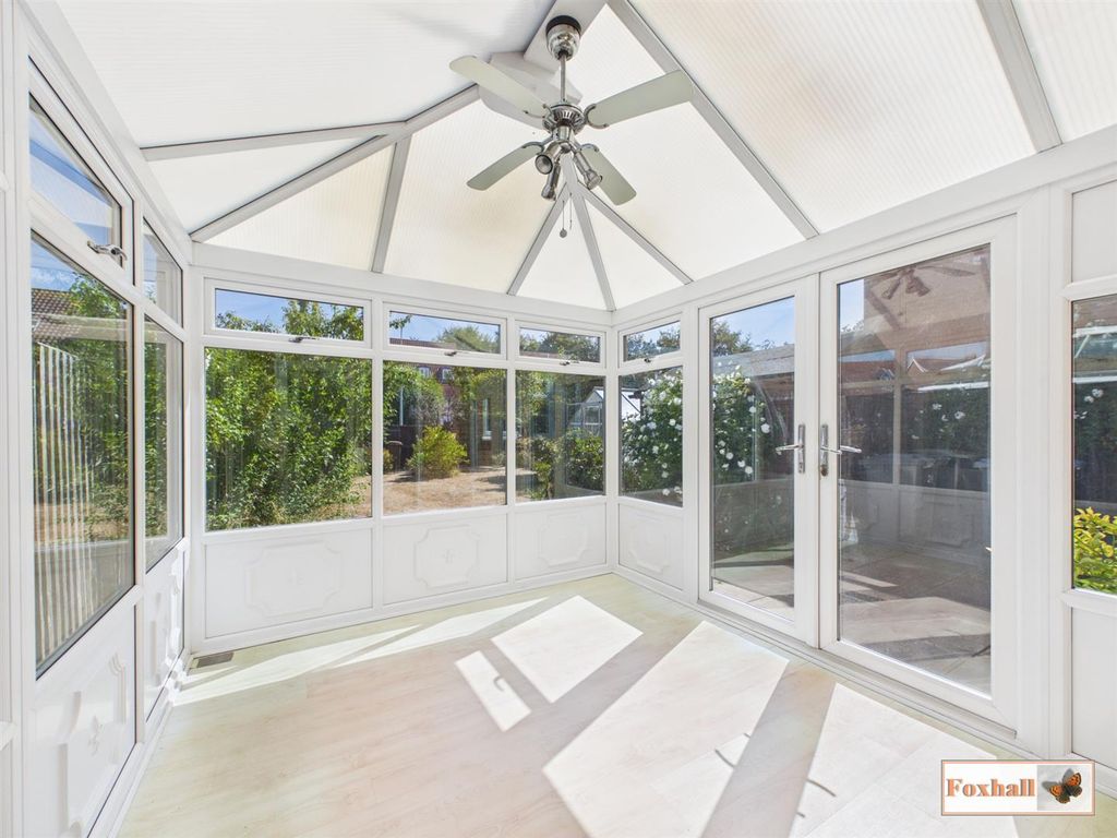 Property photo 3 of 20 Conservatory