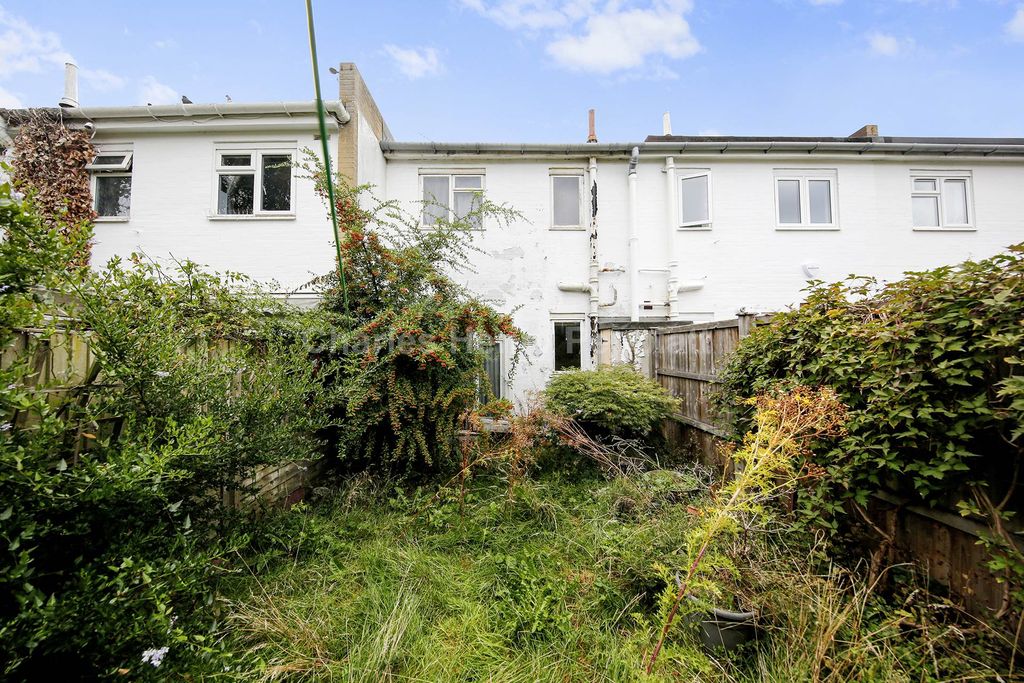 Property photo 3 of 16