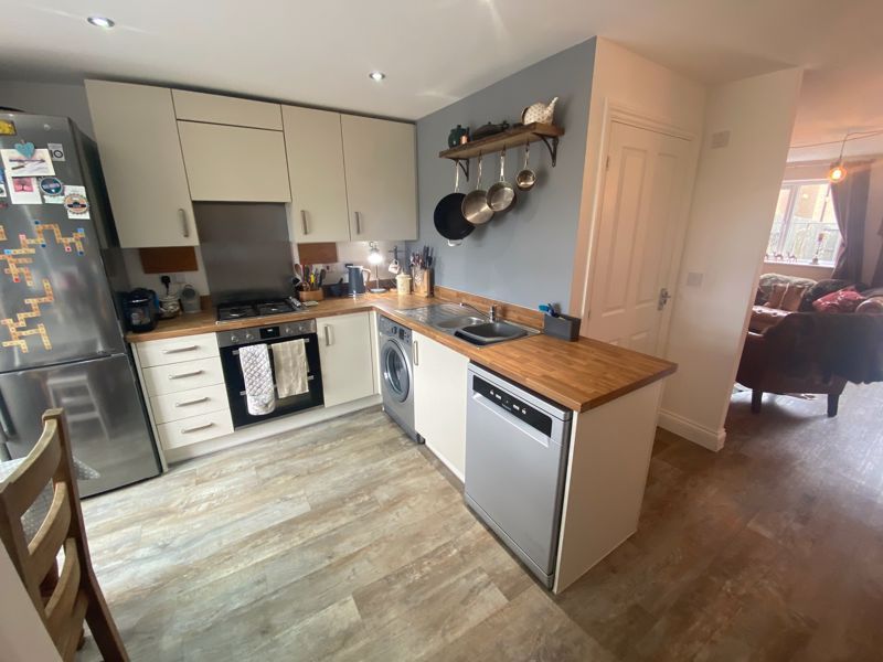 Property photo 2 of 17 Photo 6