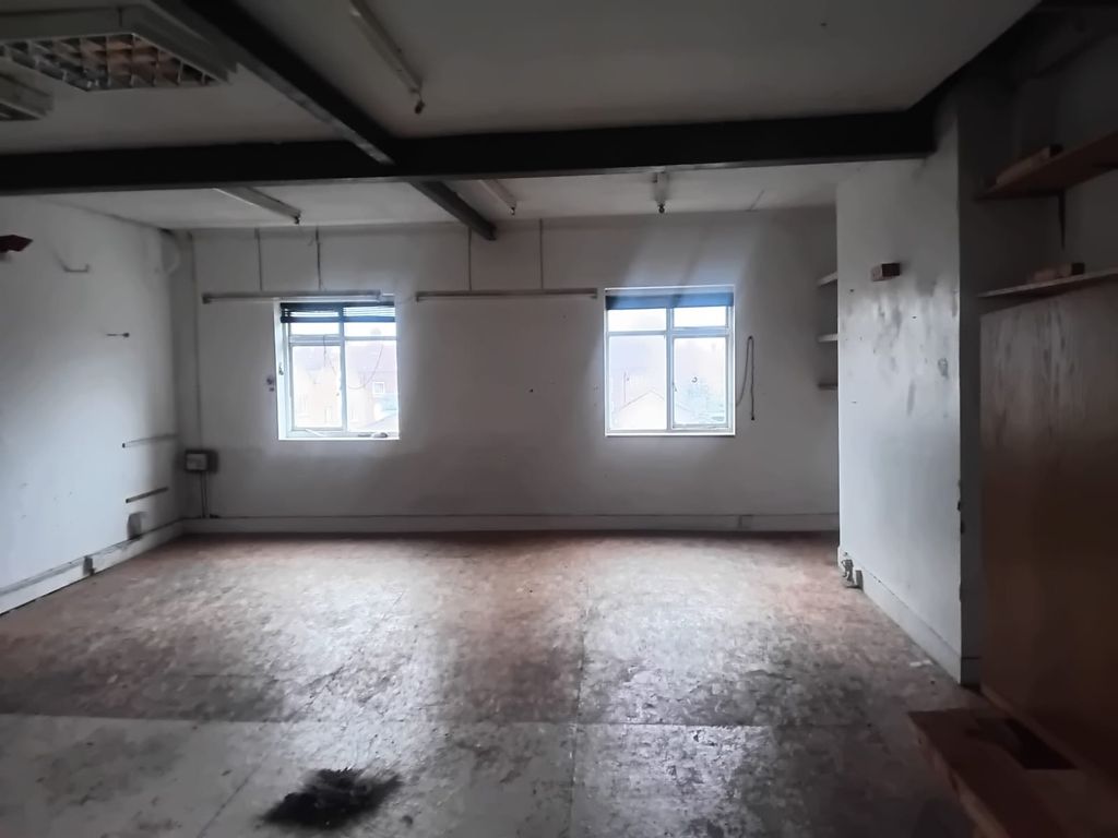 Property photo 1 of 2