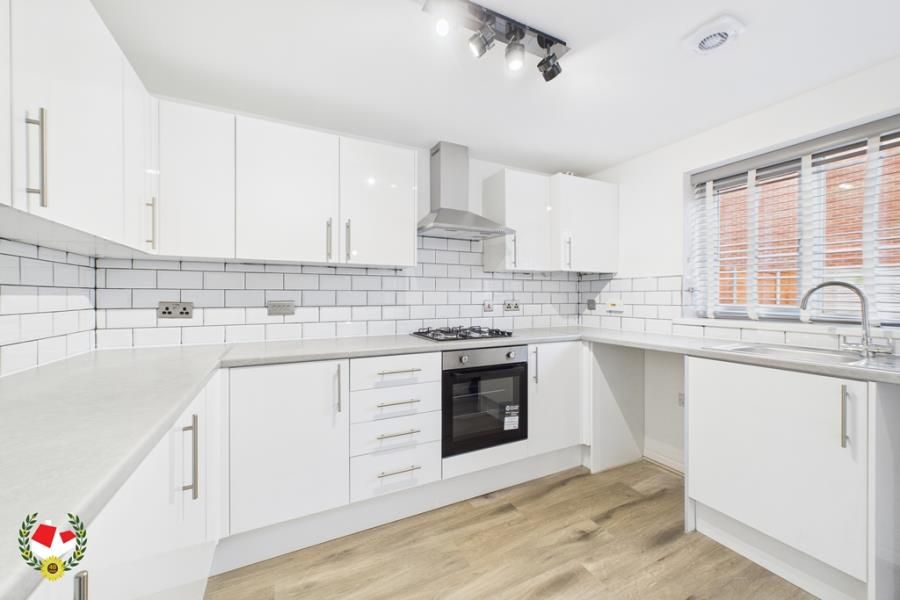 Property photo 2 of 24