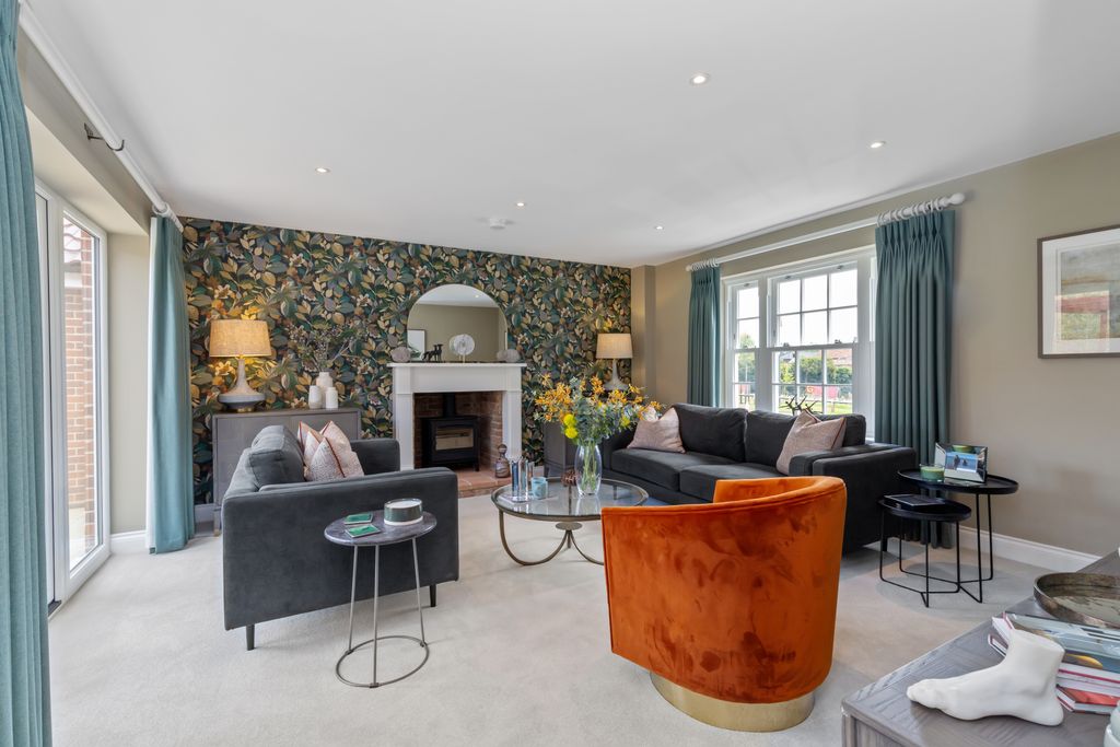 Property photo 2 of 17