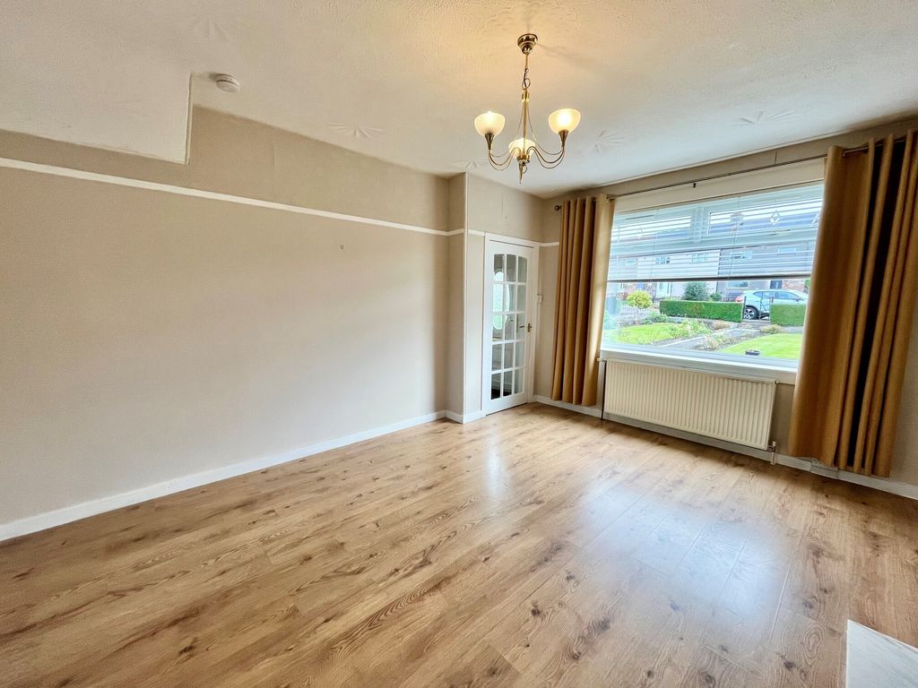 Property photo 2 of 25