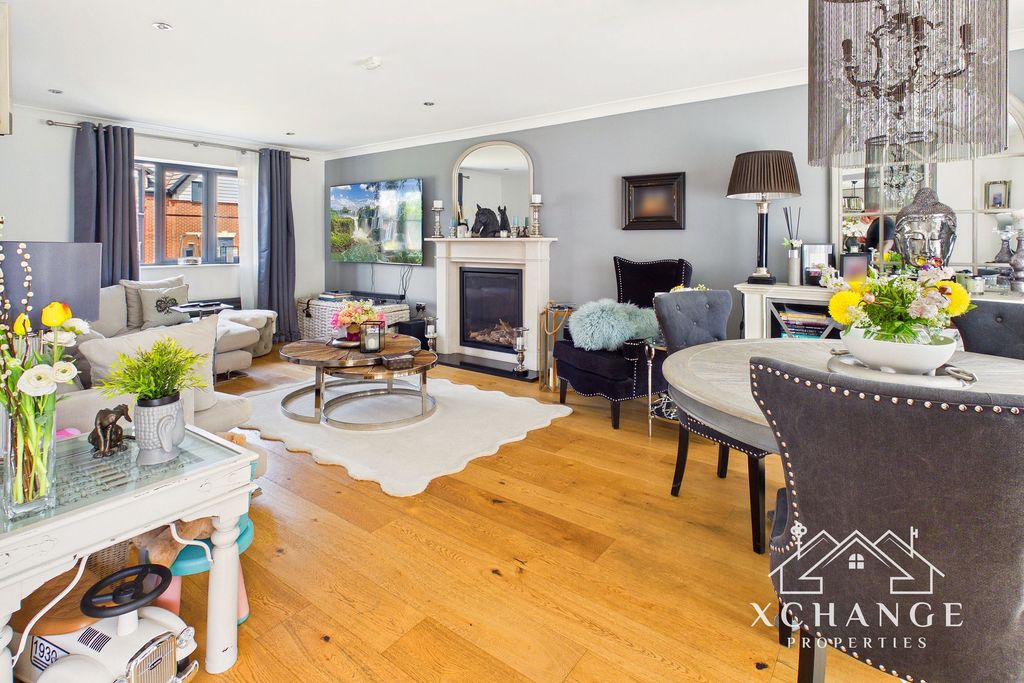 Property photo 3 of 40