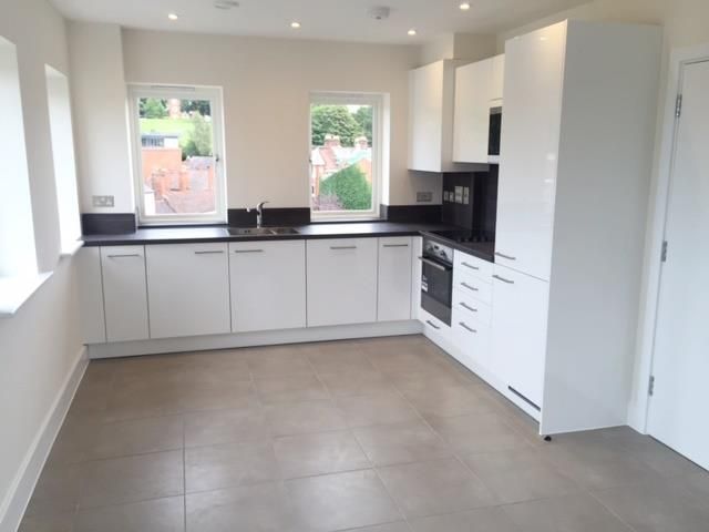 Property photo 3 of 7 Kitchen