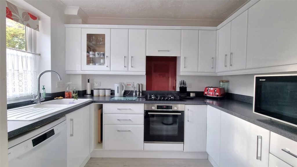 Property photo 3 of 18 Picture No. 14