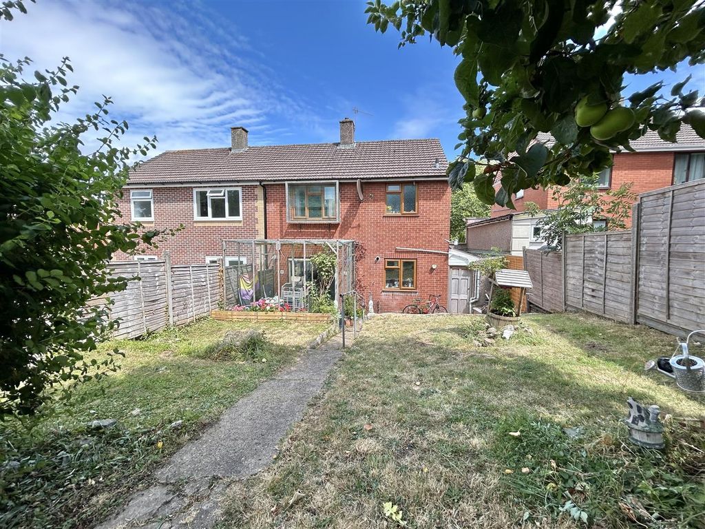 Property photo 2 of 14