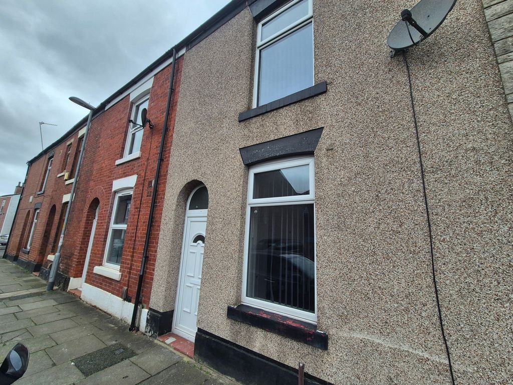 Property photo 1 of 13