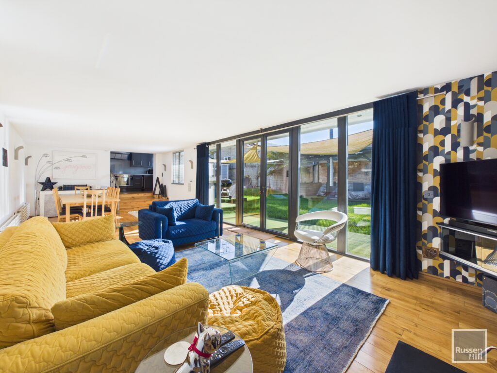 Property photo 2 of 30