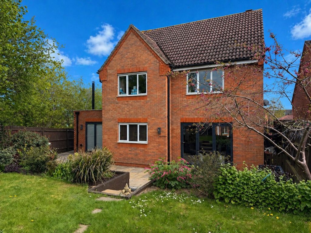Property photo 1 of 27 EE7A89C6-F47E-42E1-9Ef7-DAB7Ab93C575