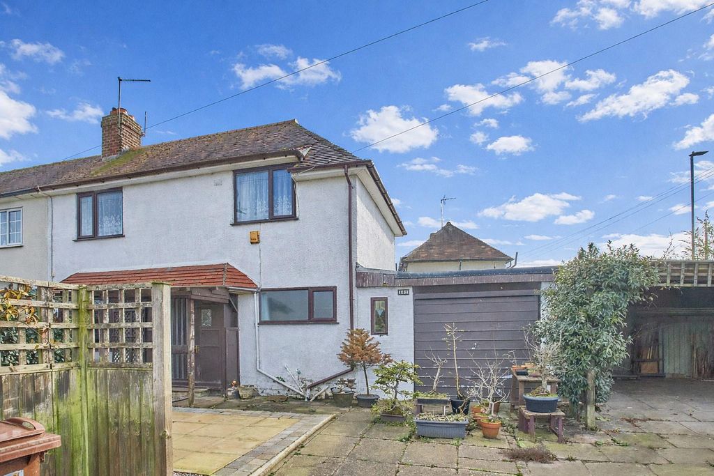 Property photo 1 of 9 Front