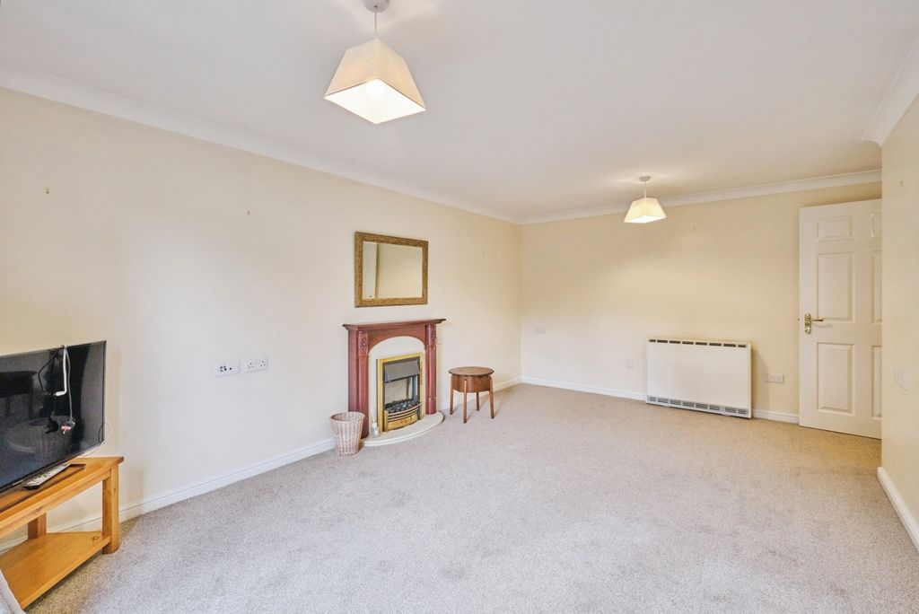 Property photo 3 of 16 Living Room