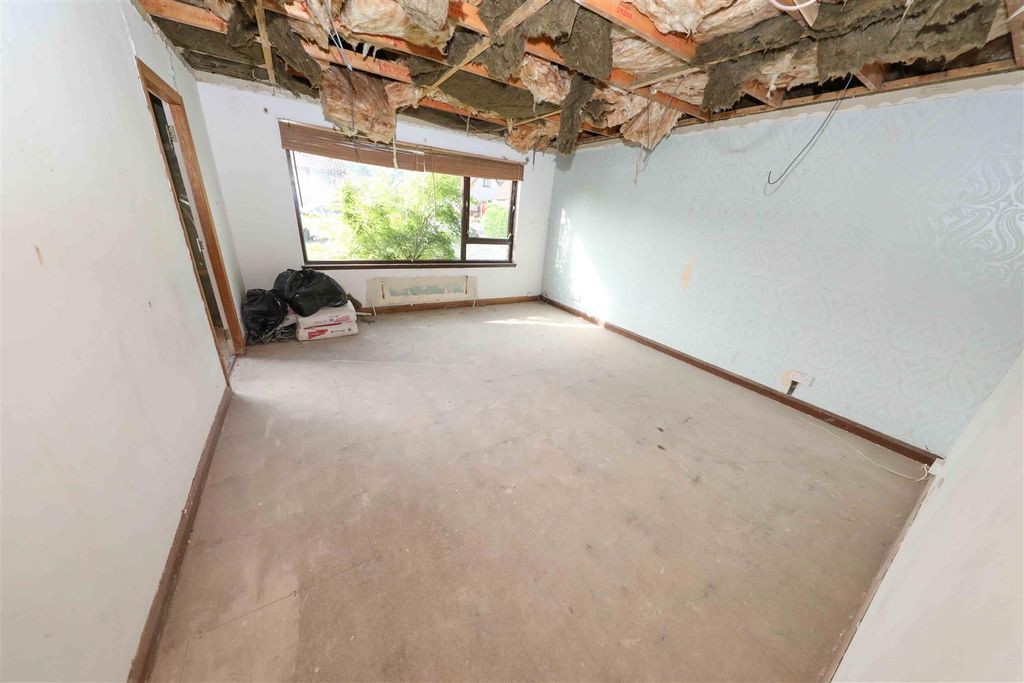 Property photo 3 of 19 c