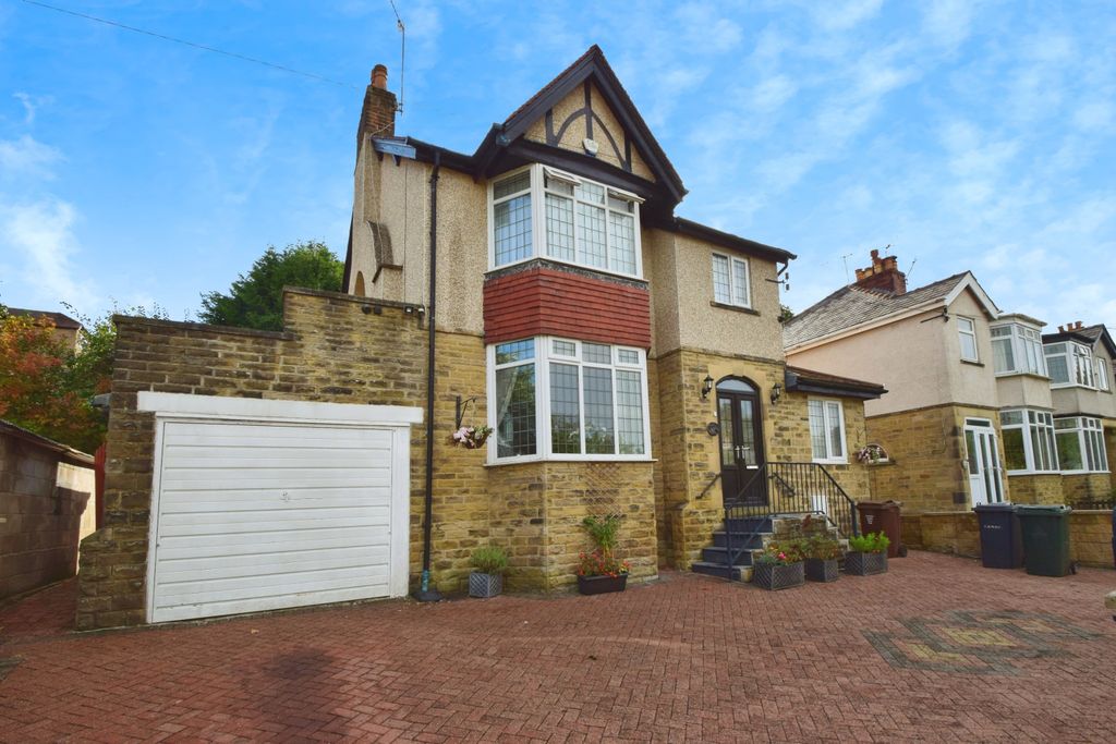 Property photo 1 of 21 B23c58B6-Front 201
