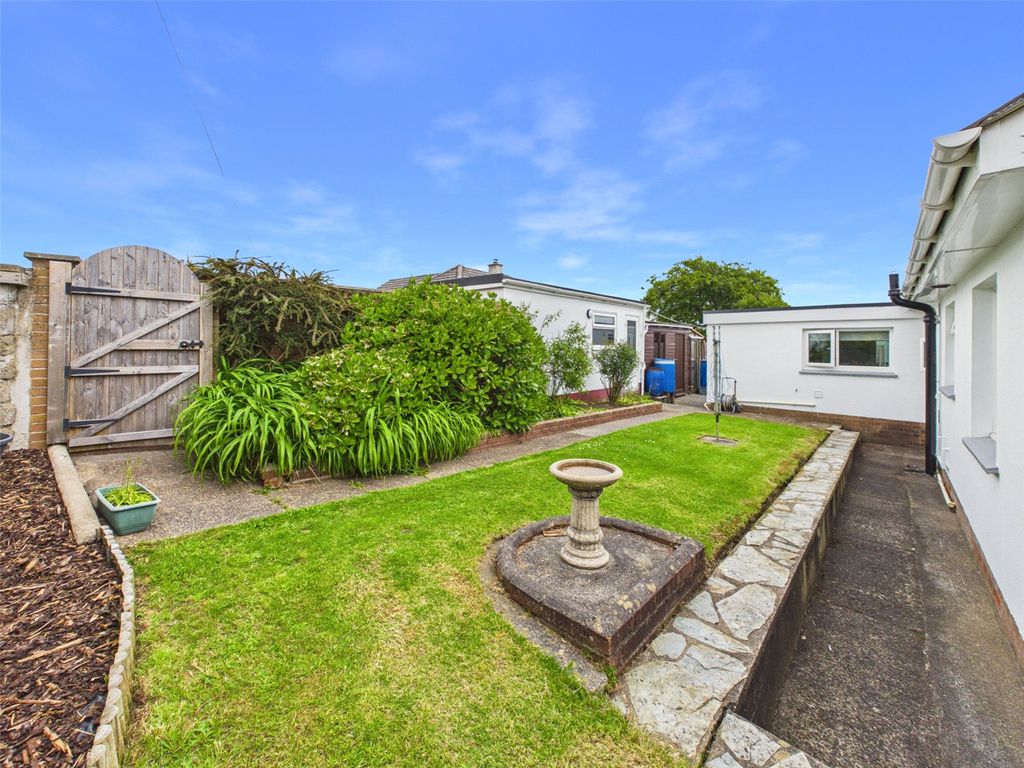 Property photo 2 of 26 Picture No. 09