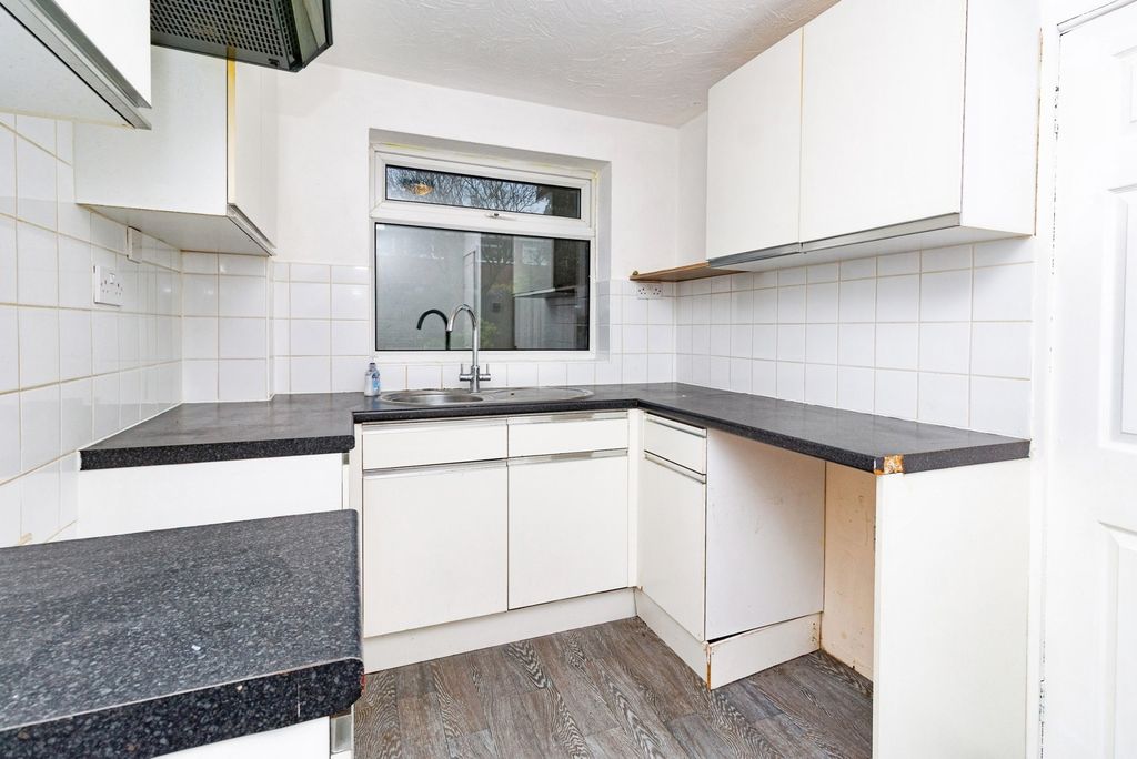 Property photo 3 of 14 Pbox-Img.Jpg