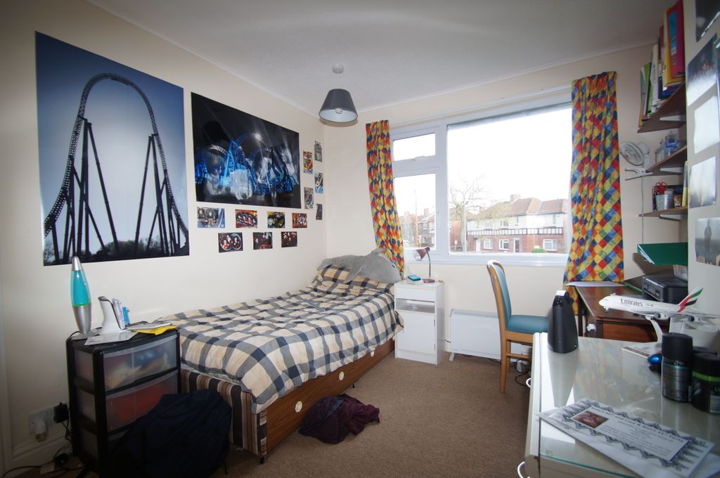 Property photo 2 of 5