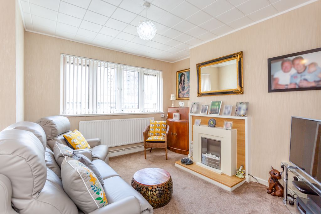 Property photo 1 of 17 1