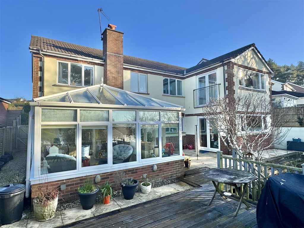 Property photo 1 of 24