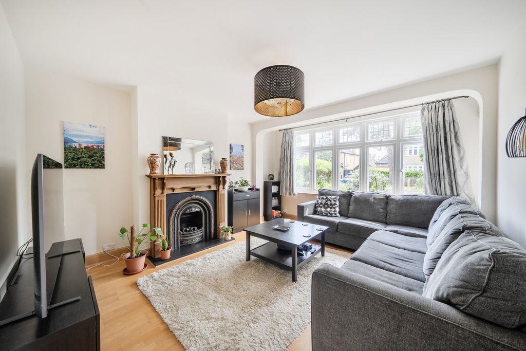 Property photo 2 of 32 1466439-27-6A1860...