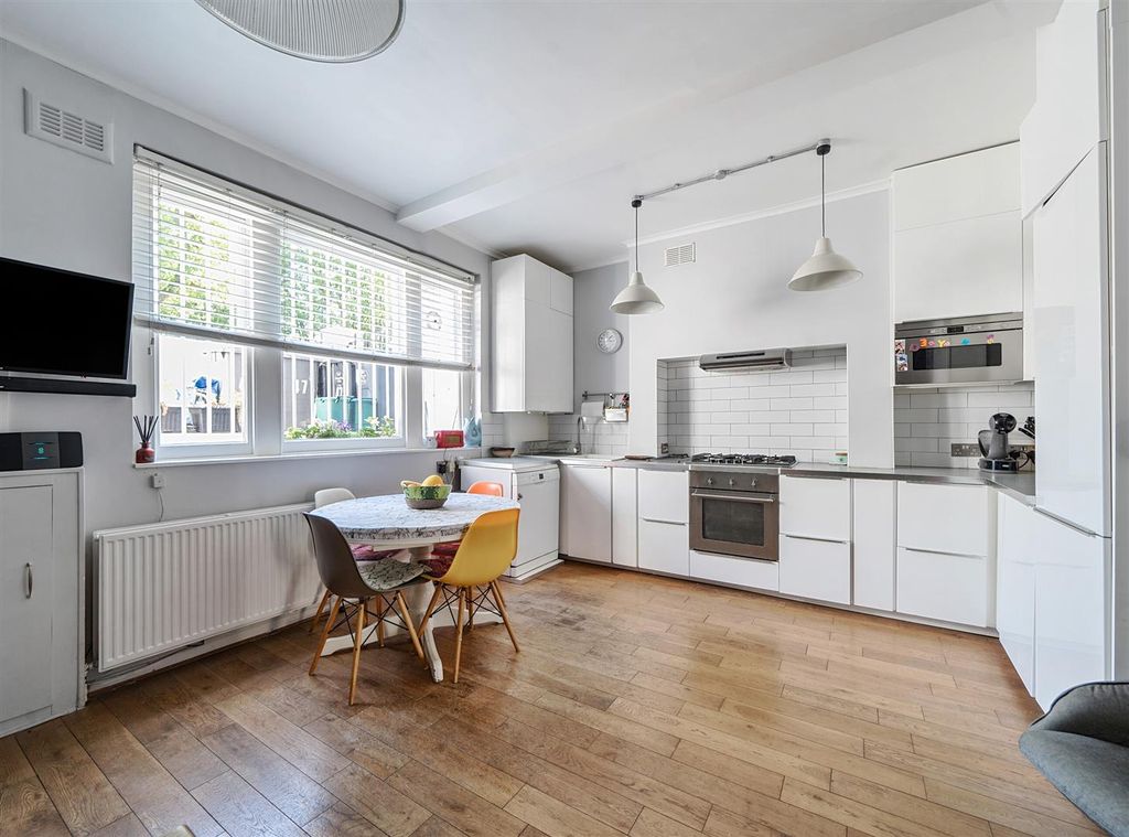 Property photo 3 of 13 19342788 (4).Jpg