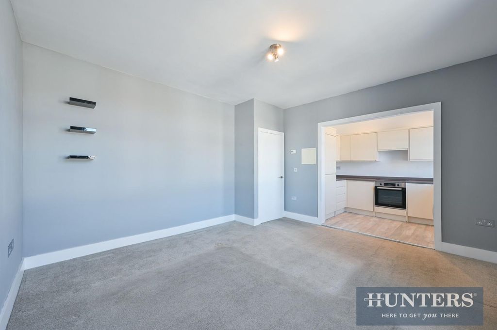 Property photo 3 of 16 Prince Of Wales Road,  (6).Jpg