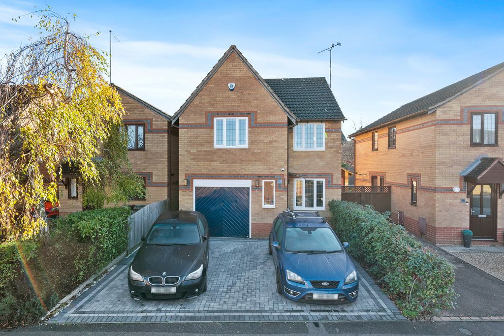 Property photo 1 of 25