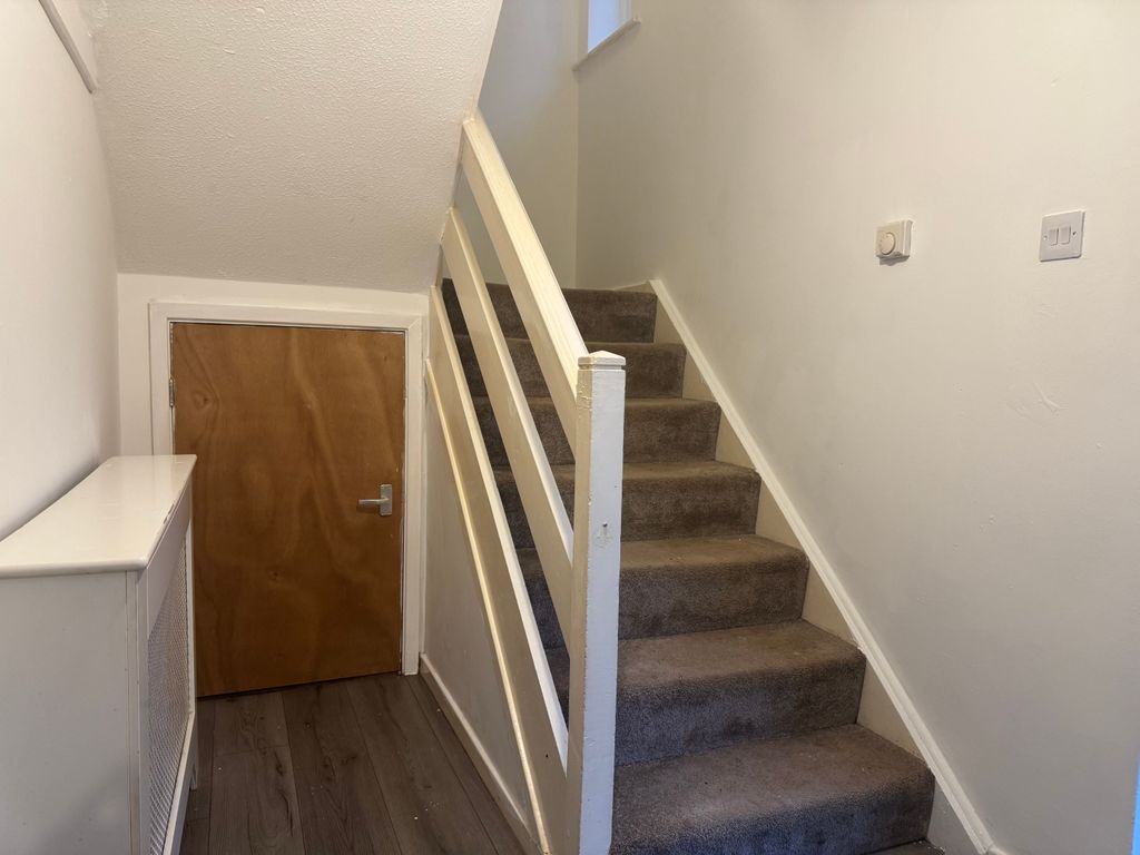 Property photo 2 of 13 Image