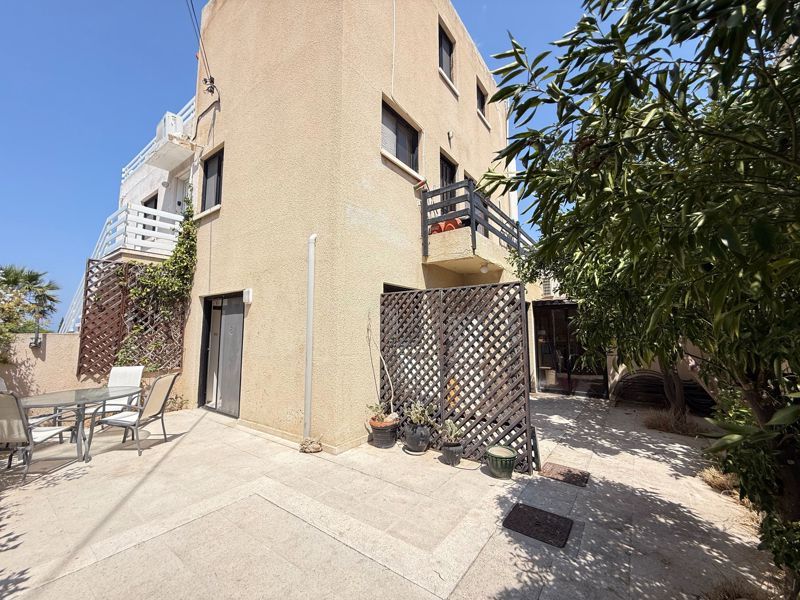 Property photo 1 of 21 Terrace